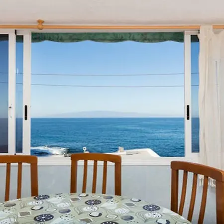 Live Puerto Santiago Europa Ii